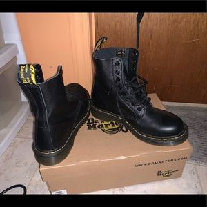 Dr. Martens 1460 Combat Boots🤩 NWOT